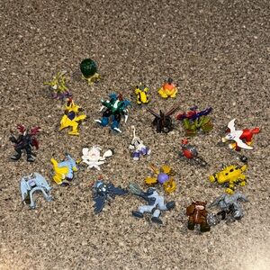 Y2k 1990s-2000s rare bandai digimon 21 mini characters